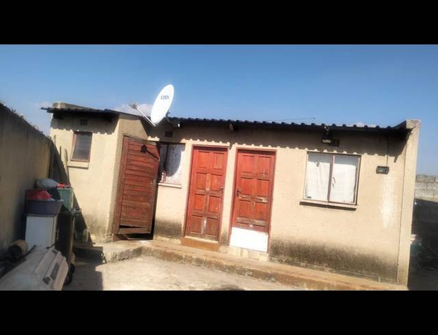 2 BEDROOM HOUSE FOR SALE IN TOKOZA